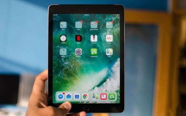 Обзор Apple iPad (2018) — Новый iPad почти не обновлён, но остаётся королём планшетов Обзор Apple iPad (2018) — Новый iPad почти не обновлён, но остаётся королём планшетов