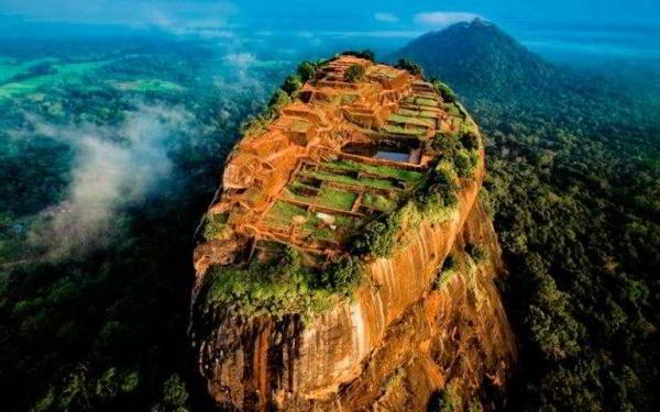 21 фото показывающее величие нашего мира, сделанное беспилотным дроном 21 фото показывающее величие нашего мира, сделанное беспилотным дроном