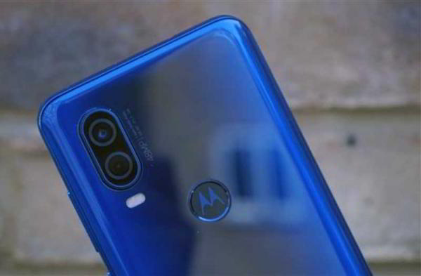 Обзор Motorola One Vision: недорогой телефон с чистым Android Обзор Motorola One Vision: недорогой телефон с чистым Android