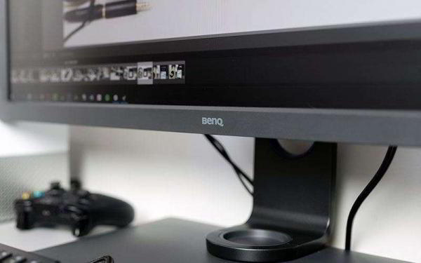 BenQ SW320 — Обзор профессионального 4K монитора, на котором можно всё BenQ SW320 — Обзор профессионального 4K монитора, на котором можно всё