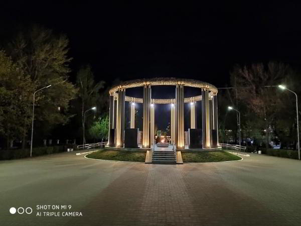 Какой смартфон снимает лучше: фототест для Huawei P30 Pro, Samsung Galaxy S10 и Xiaomi Mi 9 Какой смартфон снимает лучше: фототест для Huawei P30 Pro, Samsung Galaxy S10 и Xiaomi Mi 9