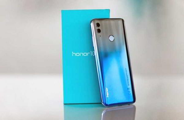 Обзор Honor 10 Lite: бюджетный телефон с потрясной внешностью Обзор Honor 10 Lite: бюджетный телефон с потрясной внешностью