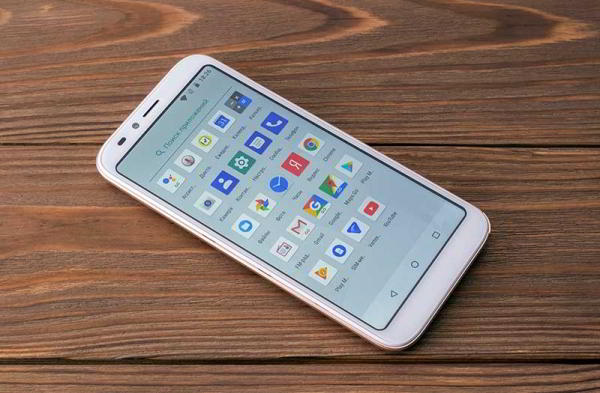 Обзор Vertex Impress Astra: бюджетник с премиум-дизайном и NFC Обзор Vertex Impress Astra: бюджетник с премиум-дизайном и NFC