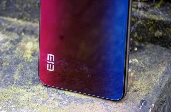Обзор Elephone A5: сумеречный дизайн и пять камер за 200$ Обзор Elephone A5: сумеречный дизайн и пять камер за 200$