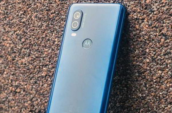 Обзор Motorola One Vision: недорогой телефон с чистым Android Обзор Motorola One Vision: недорогой телефон с чистым Android