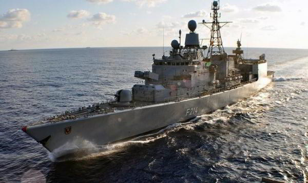 Что означает отметка о десятке сбитых дронов на зенитке немецкого фрегата? Что означает отметка о десятке сбитых дронов на зенитке немецкого фрегата?