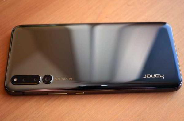 Обзор смартфона Honor Magic 2: яркого слайдера без рамок Обзор смартфона Honor Magic 2: яркого слайдера без рамок