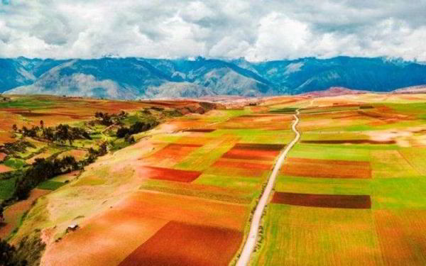 21 фото показывающее величие нашего мира, сделанное беспилотным дроном 21 фото показывающее величие нашего мира, сделанное беспилотным дроном