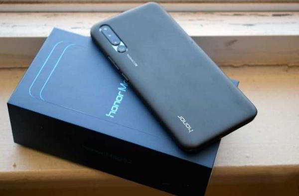 Обзор смартфона Honor Magic 2: яркого слайдера без рамок Обзор смартфона Honor Magic 2: яркого слайдера без рамок