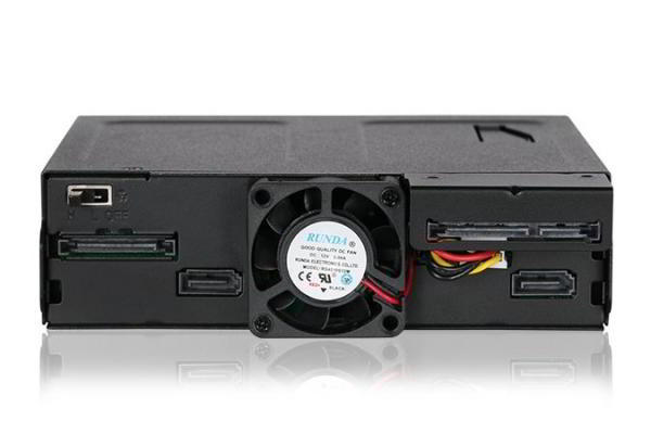 Icy Dock ToughArmor MB602SPO-B позволяет установить в отсек для оптического привода не только его, но и два накопителя типоразмера 2,5 дюйма Icy Dock ToughArmor MB602SPO-B позволяет установить в отсек для оптического привода не только его, но и два накопителя типоразмера 2,5 дюйма