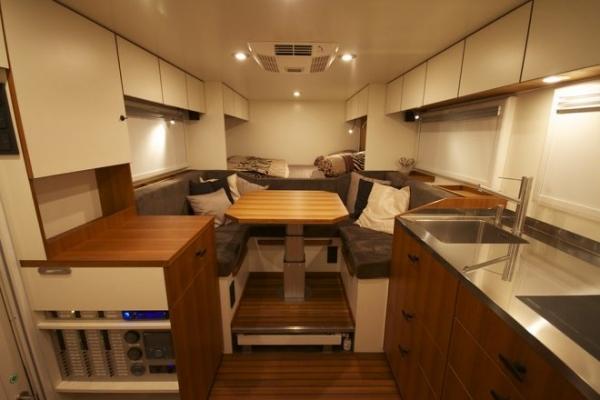 Новый грузовик Unicat MAN MD57 позволит сбежать из цивилизации с невероятным комфортом Новый грузовик Unicat MAN MD57 позволит сбежать из цивилизации с невероятным комфортом