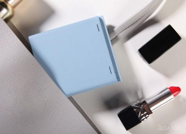 Xiaomi совместила пауэрбанк с неотъемлемым аксессуаром дамских сумочек (8 фото) Xiaomi совместила пауэрбанк с неотъемлемым аксессуаром дамских сумочек (8 фото)