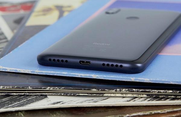 Обзор Redmi 7: симпатичный бюджетник с отличным временем работы Обзор Redmi 7: симпатичный бюджетник с отличным временем работы