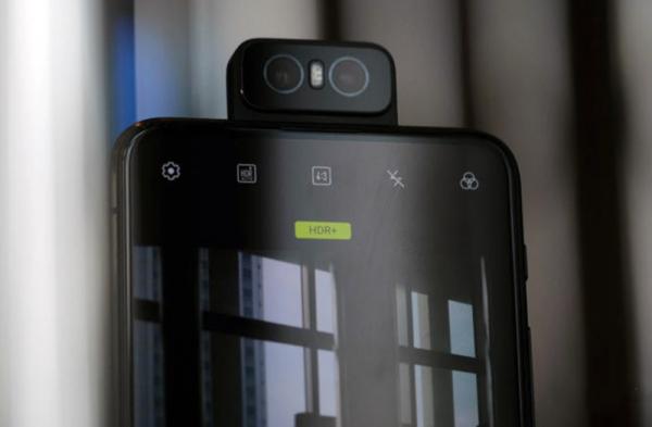 Обзор Asus Zenfone 6: флагманский телефон, не имеющий аналогов Обзор Asus Zenfone 6: флагманский телефон, не имеющий аналогов