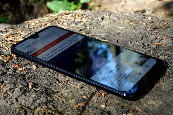 Обзор смартфона Moto G7 Plus: симпатичный смартфон с быстрой зарядкой и стереодинамиками Обзор смартфона Moto G7 Plus: симпатичный смартфон с быстрой зарядкой и стереодинамиками