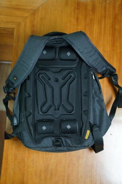 Рюкзак Eume сделает массаж во время прогулки Рюкзак Eume сделает массаж во время прогулки