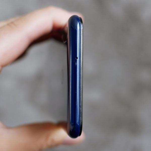 Обзор смартфона Samsung Galaxy M20: долгожитель с треугольной "челкой" Обзор смартфона Samsung Galaxy M20: долгожитель с треугольной "челкой"