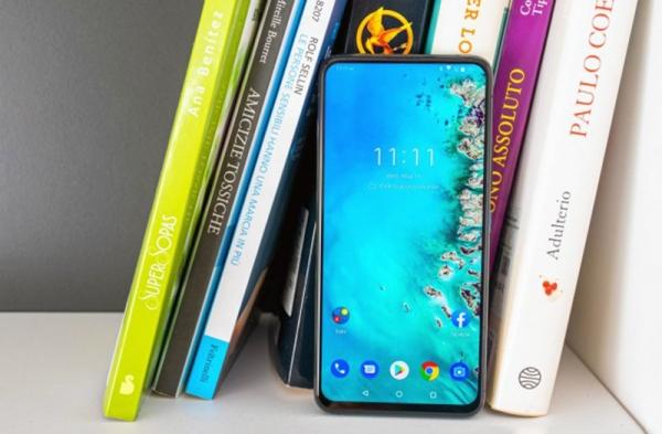 Обзор Asus Zenfone 6: флагманский телефон, не имеющий аналогов Обзор Asus Zenfone 6: флагманский телефон, не имеющий аналогов
