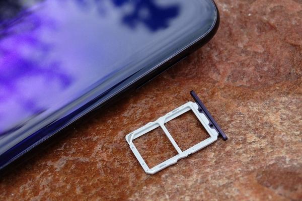 Обзор Honor 20 Pro: мощный камерофон, который хотел стать максимально бюджетным Обзор Honor 20 Pro: мощный камерофон, который хотел стать максимально бюджетным