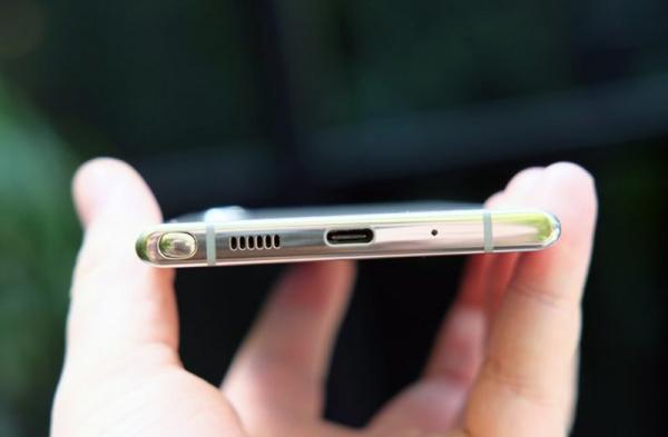 Первый обзор Samsung Galaxy Note 10: меньший смартфон с широкими возможностями Первый обзор Samsung Galaxy Note 10: меньший смартфон с широкими возможностями