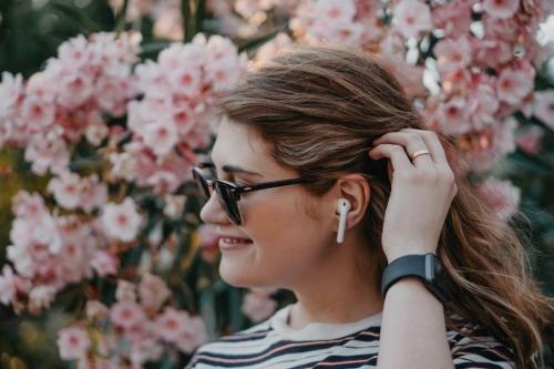 AirPods 2 vs. Sony WF-1000XM3: The best wireless earbuds are... AirPods 2 vs. Sony WF-1000XM3: The best wireless earbuds are...