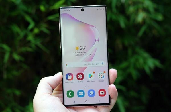 Первый обзор Samsung Galaxy Note 10: меньший смартфон с широкими возможностями Первый обзор Samsung Galaxy Note 10: меньший смартфон с широкими возможностями