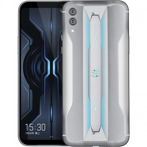 Премьеры недели: от кнопочного телефона с поддержкой мессенджеров и соцсетей до обновленной модели одного из лучших игровых смартфонов Премьеры недели: от кнопочного телефона с поддержкой мессенджеров и соцсетей до обновленной модели одного из лучших игровых смартфонов