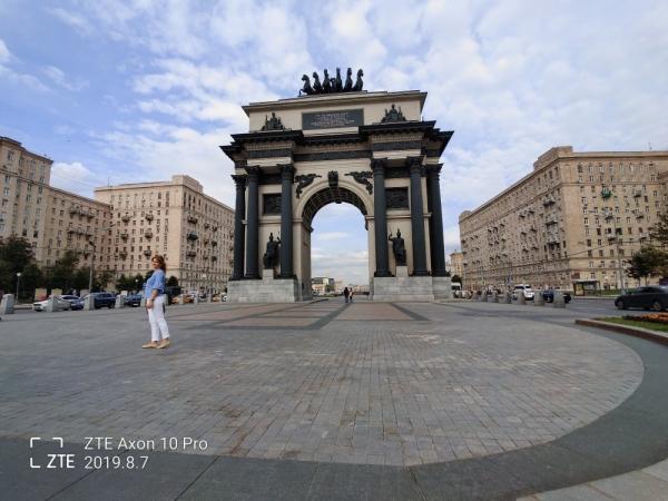 Обзор смартфона ZTE Axon 10 Pro: почти как флагман, но вдвое дешевле Обзор смартфона ZTE Axon 10 Pro: почти как флагман, но вдвое дешевле