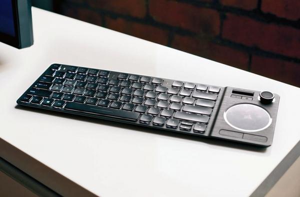 Обзор Corsair K83 Wireless: мультимедийная клавиатура для управления всем Обзор Corsair K83 Wireless: мультимедийная клавиатура для управления всем