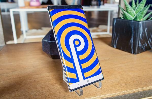 Первый обзор Samsung Galaxy Note 10: меньший смартфон с широкими возможностями Первый обзор Samsung Galaxy Note 10: меньший смартфон с широкими возможностями