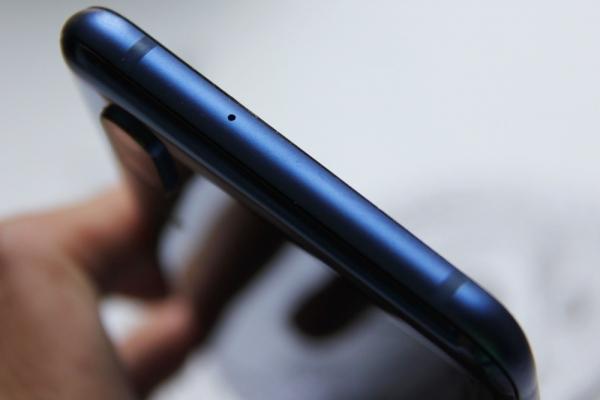 Обзор смартфона ZTE Axon 10 Pro: почти как флагман, но вдвое дешевле Обзор смартфона ZTE Axon 10 Pro: почти как флагман, но вдвое дешевле