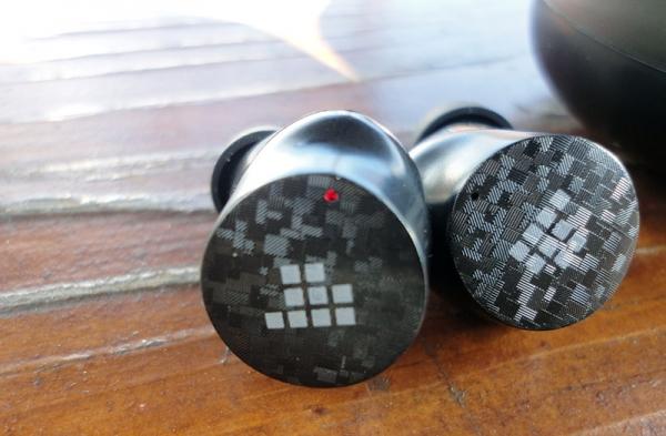 Обзор Tronsmart Spunky Pro: TWS наушники с беспроводной зарядкой Обзор Tronsmart Spunky Pro: TWS наушники с беспроводной зарядкой