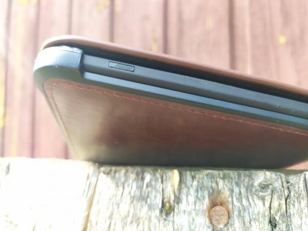 Обзор букридера Onyx Boox Faust: дешевле не значит хуже Обзор букридера Onyx Boox Faust: дешевле не значит хуже