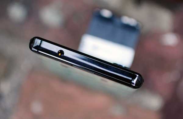 Обзор Motorola Edge Plus: неидеального смартфона флагманского уровня Обзор Motorola Edge Plus: неидеального смартфона флагманского уровня