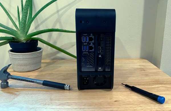 Обзор Intel NUC 9 Extreme Kit (Ghost Canyon): огромный потенциал в маленьком корпусе Обзор Intel NUC 9 Extreme Kit (Ghost Canyon): огромный потенциал в маленьком корпусе