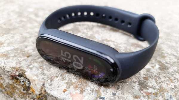 Обзор Xiaomi Mi Smart Band 6: яркий хит с датчиком SpO2 Обзор Xiaomi Mi Smart Band 6: яркий хит с датчиком SpO2