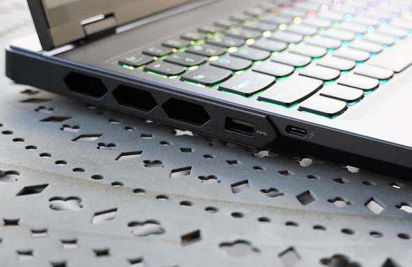 Обзор Lenovo Legion Pro 7i: ультрапроизводительного ноутбука для геймеров Обзор Lenovo Legion Pro 7i: ультрапроизводительного ноутбука для геймеров