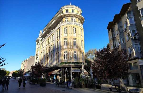 Обзор Motorola Moto G Stylus (2025): надёжного и функционального смартфона со стилусом Обзор Motorola Moto G Stylus (2025): надёжного и функционального смартфона со стилусом