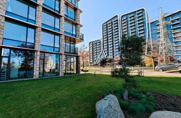 Обзор Oppo Find X8: мощного камерофона во многом копирующего iPhone Обзор Oppo Find X8: мощного камерофона во многом копирующего iPhone