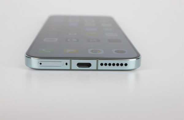 Обзор Xiaomi 14: небольшого флагманского смартфона на HyperOS с отличными камерами Обзор Xiaomi 14: небольшого флагманского смартфона на HyperOS с отличными камерами