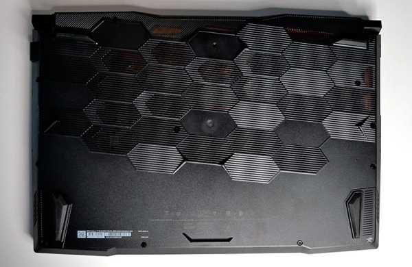 Обзор MSI Katana 17: большой и мощный ноутбук не должен стоить состояние Обзор MSI Katana 17: большой и мощный ноутбук не должен стоить состояние