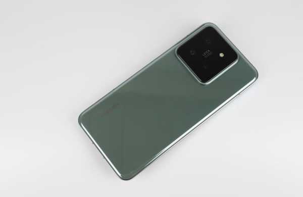 Обзор Xiaomi 14: небольшого флагманского смартфона на HyperOS с отличными камерами Обзор Xiaomi 14: небольшого флагманского смартфона на HyperOS с отличными камерами