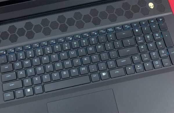 Обзор Alienware m18 R2: невероятно мощного игрового ноутбука с 18-дюймовым дисплеем Обзор Alienware m18 R2: невероятно мощного игрового ноутбука с 18-дюймовым дисплеем