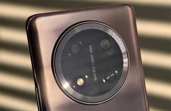 Обзор Honor Magic 7 Lite: автономного смартфона, который во многом устарел Обзор Honor Magic 7 Lite: автономного смартфона, который во многом устарел