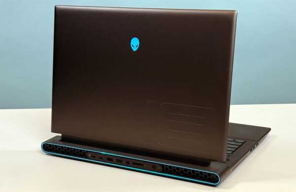 Обзор Alienware m18 R2: невероятно мощного игрового ноутбука с 18-дюймовым дисплеем Обзор Alienware m18 R2: невероятно мощного игрового ноутбука с 18-дюймовым дисплеем
