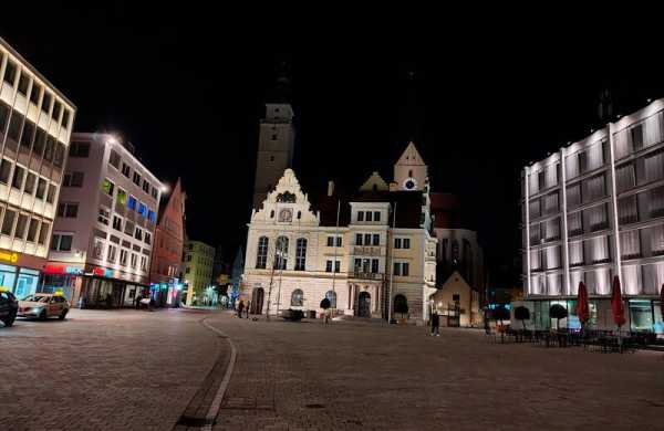 Обзор Realme 14 Pro+: смартфона с интересным дизайном и тремя вспышками Обзор Realme 14 Pro+: смартфона с интересным дизайном и тремя вспышками