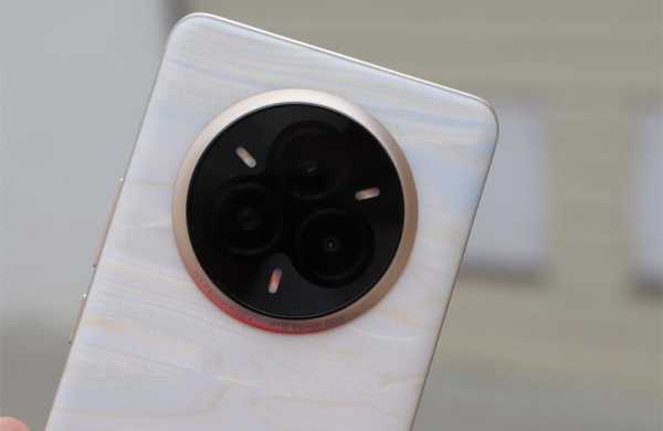 Обзор Realme 14 Pro: автономного и прочного смартфона меняющего цвет на холоде Обзор Realme 14 Pro: автономного и прочного смартфона меняющего цвет на холоде