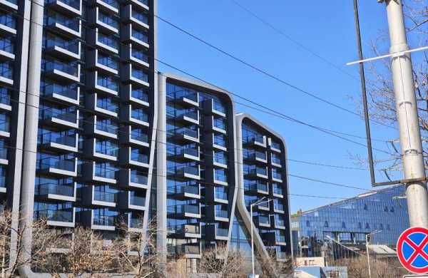 Обзор Nothing Phone (3a): уникального смартфона с футуристичным дизайном Обзор Nothing Phone (3a): уникального смартфона с футуристичным дизайном