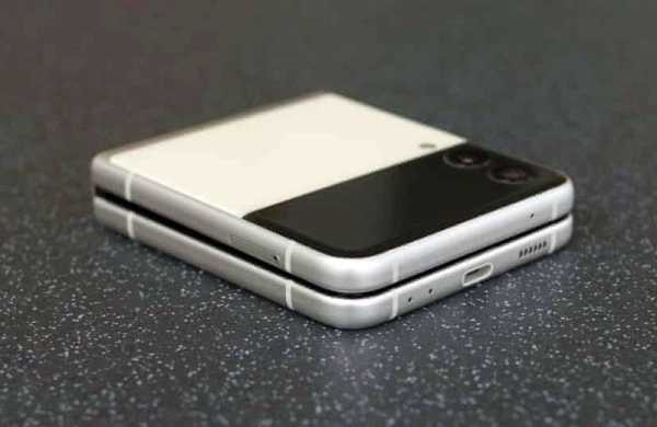 Обзор Samsung Galaxy Z Flip3 5G: высокотехнологичный раскладной смартфон стал дешевле Обзор Samsung Galaxy Z Flip3 5G: высокотехнологичный раскладной смартфон стал дешевле