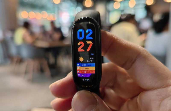 Обзор Xiaomi Mi Band 6 – по-прежнему лучшего бюджетного фитнес-браслета? Обзор Xiaomi Mi Band 6 – по-прежнему лучшего бюджетного фитнес-браслета?